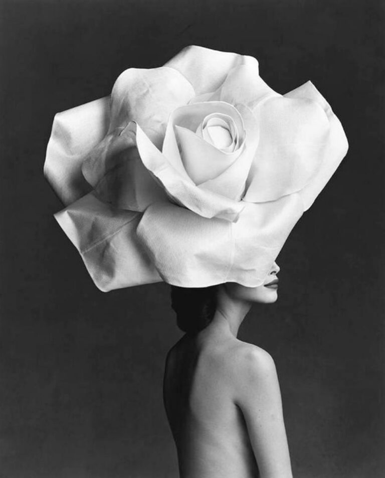 Holden Luntz Gallery